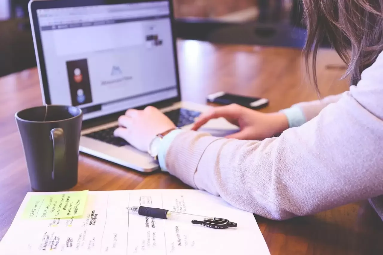 SaaS: o que é, benefícios e exemplos na gestão financeira